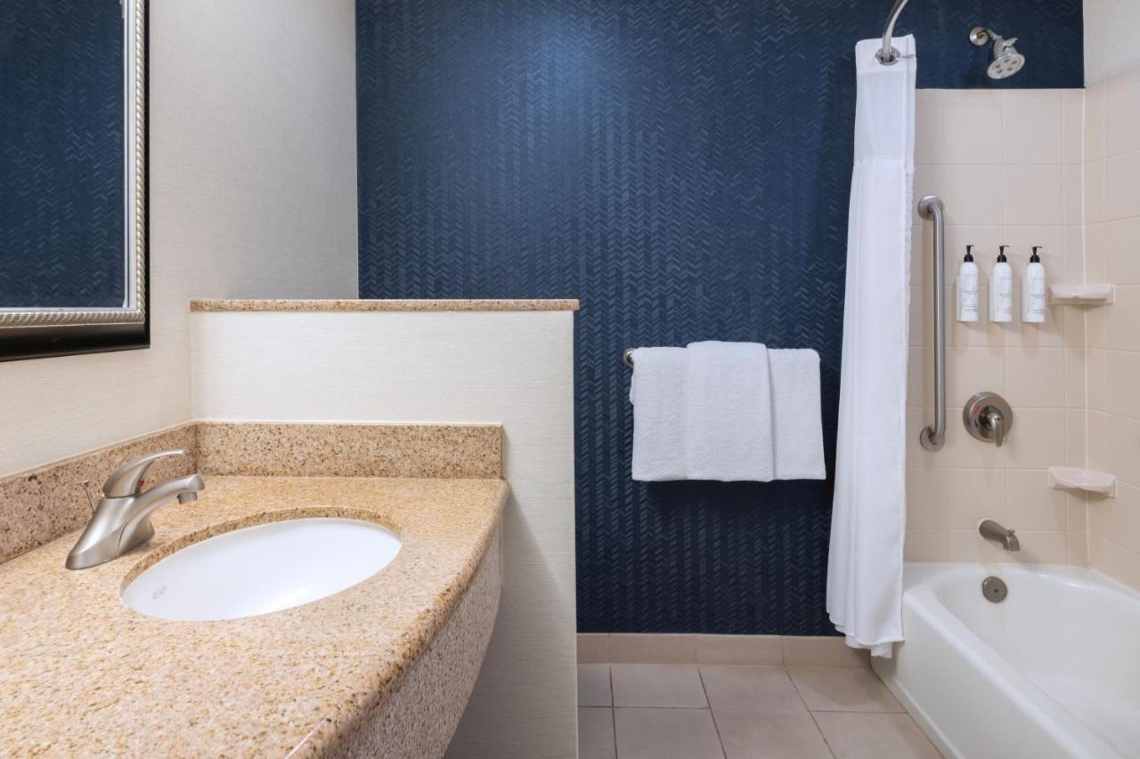 Fairfield Inn & Suites Orlando Окои Екстериор снимка