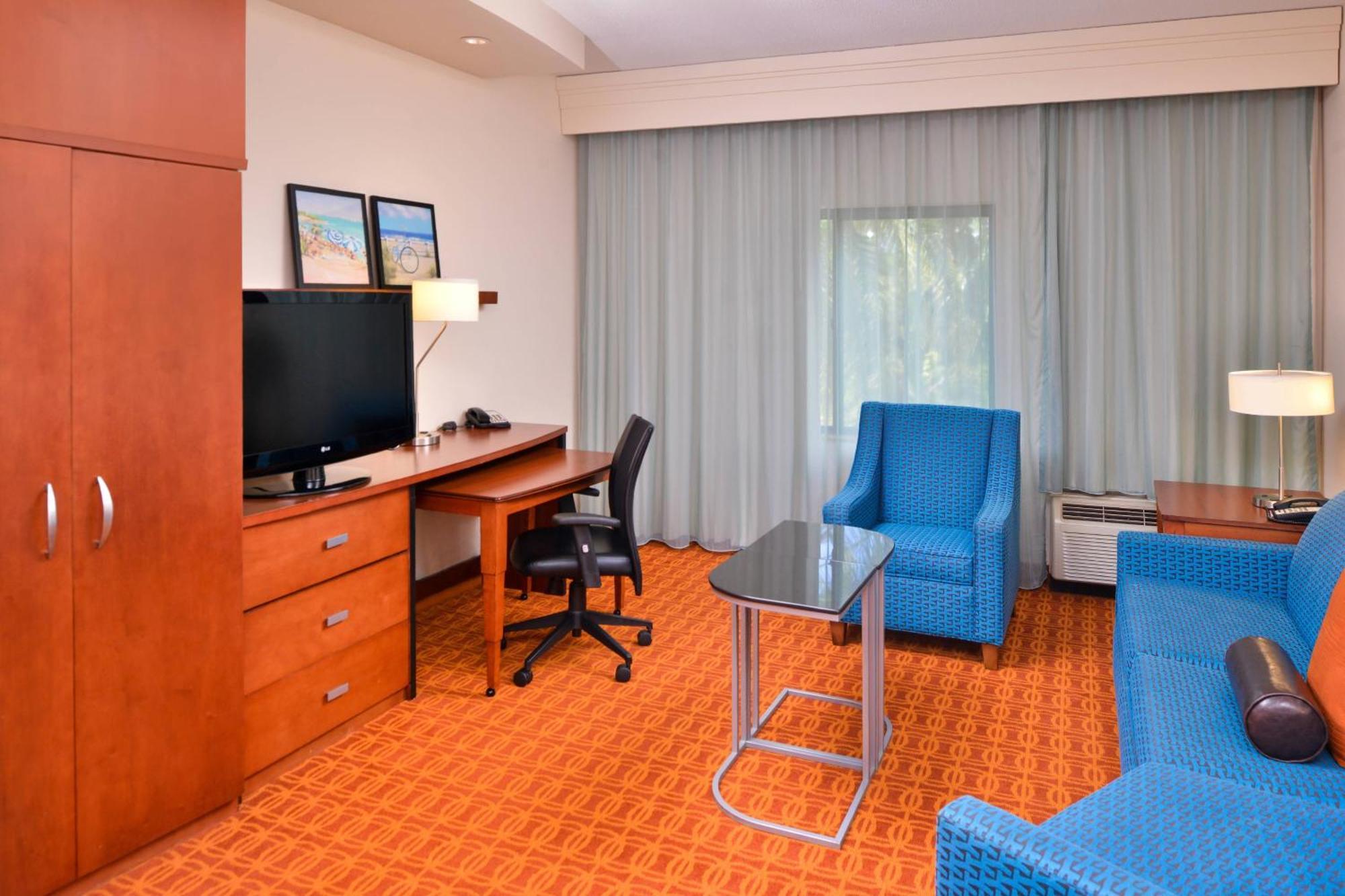 Fairfield Inn & Suites Orlando Окои Екстериор снимка