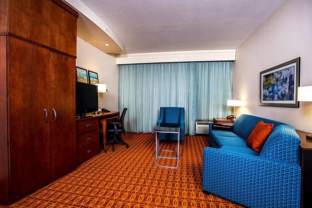 Fairfield Inn & Suites Orlando Окои Екстериор снимка